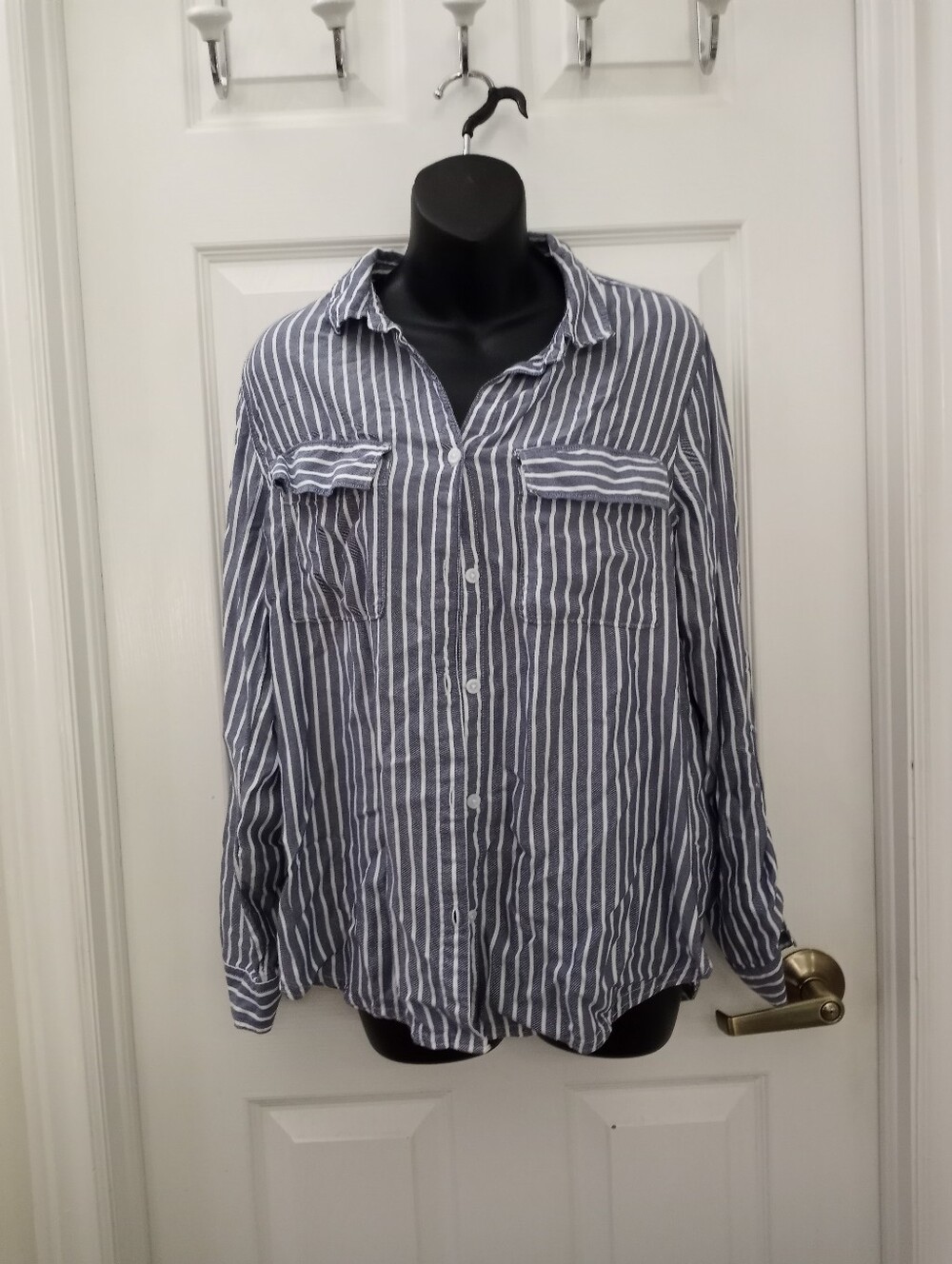 BEACHLUNCHLOUNGE Button Down Shirt